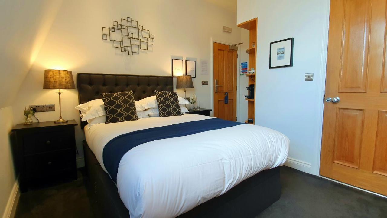 A Room With A View Μπράιτον Εξωτερικό φωτογραφία A bedroom at the hotel