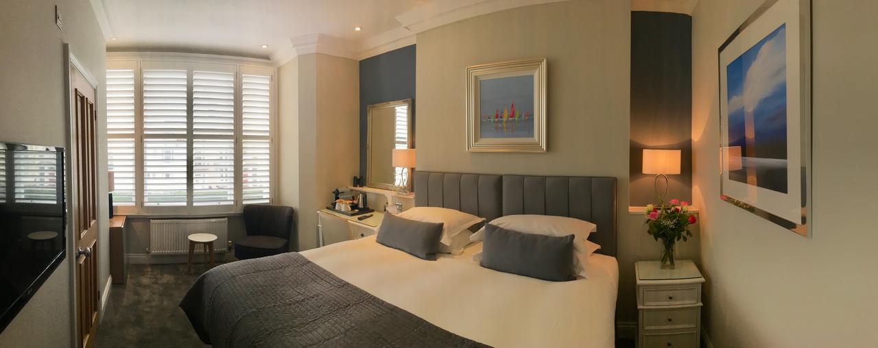 A Room With A View Μπράιτον Εξωτερικό φωτογραφία A bedroom at the hotel